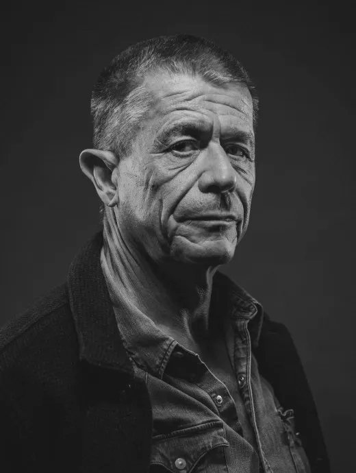 Fotografia del autor Emmanuel Carrère